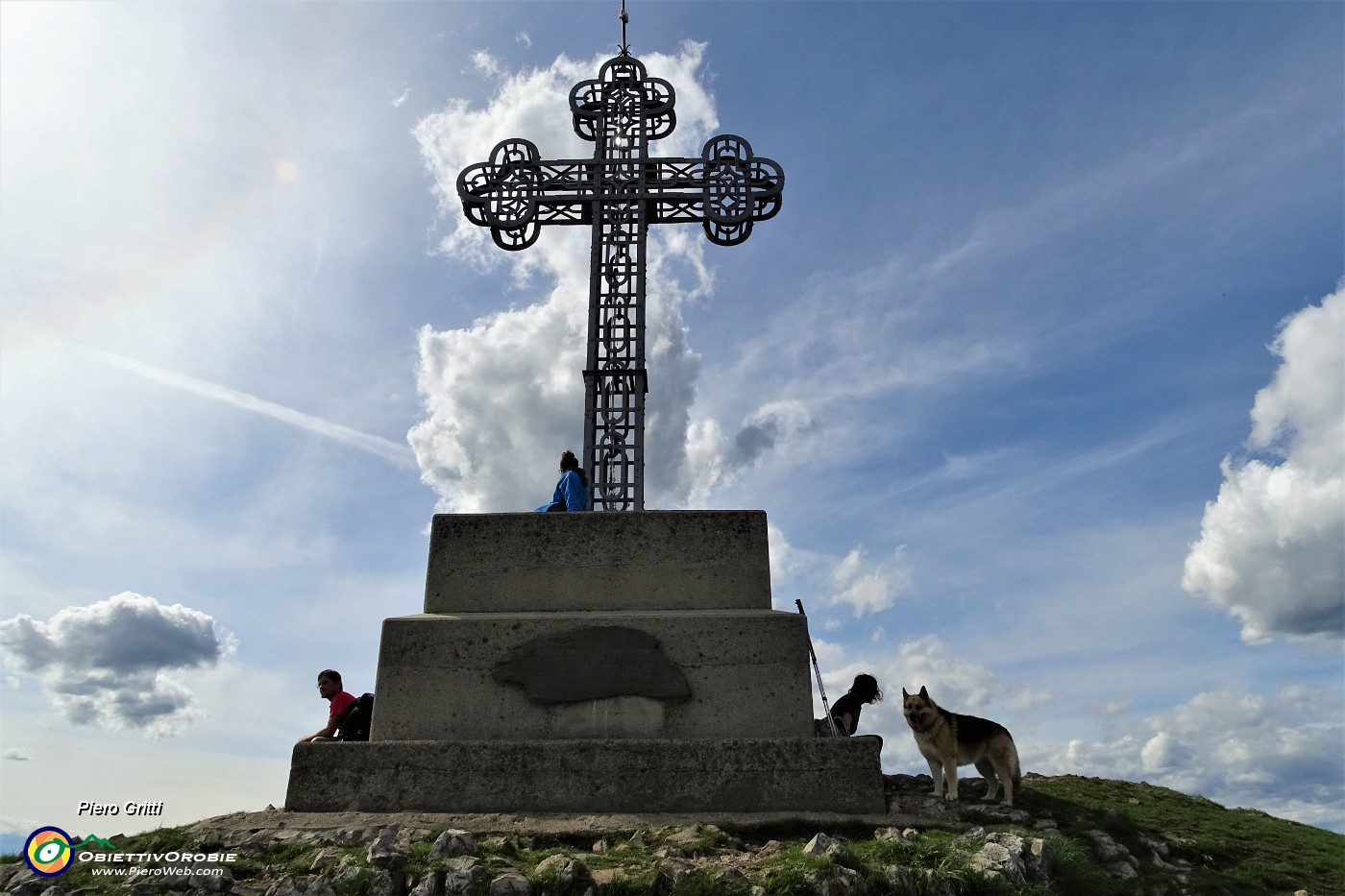 93 Al crocione del Cornizzolo (1240 m).JPG